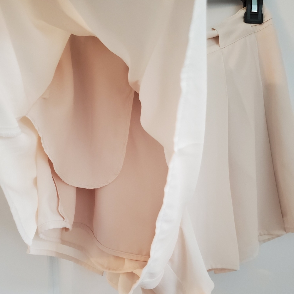 **SOLD**BNWT Aritzia Westley Short (Skort) - Picture 5 of 5